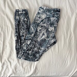 Abstract Patterned Leggings